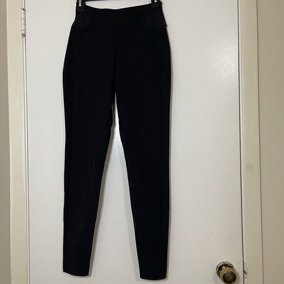 Athleta Headlands Hybrid Trek Tight in back size 2 - Picture 2 of 8